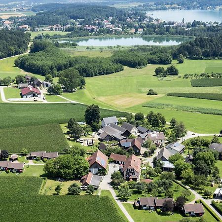 Erlebnisbauernhof Tschom Sankt Kanzian am Klopeiner See Exterior photo