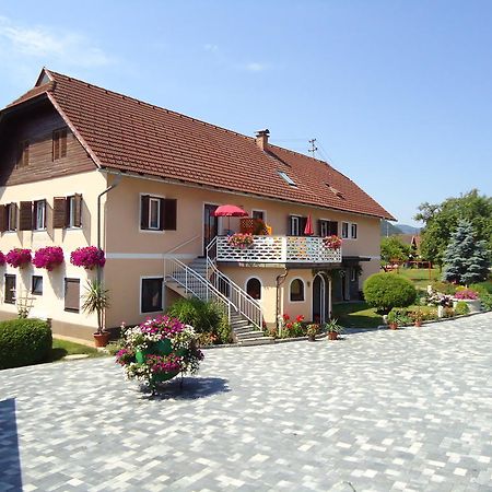 Erlebnisbauernhof Tschom Sankt Kanzian am Klopeiner See Exterior photo